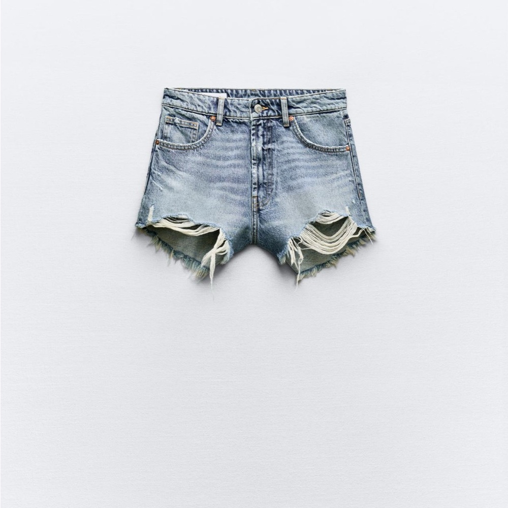 Brand new with tags Zara jean shorts